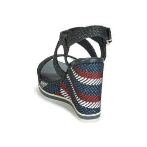 grossiste Tommy Hilfiger – VANCOUVER 9Y Marine 16