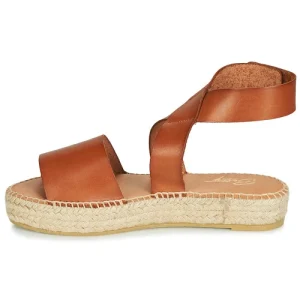 Betty London – EBALUIE Camel exclusivement disponibles 14